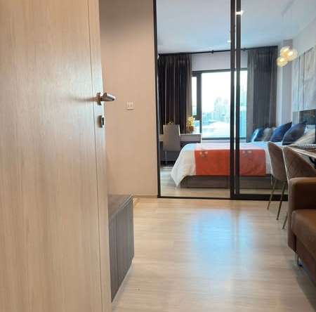 bedroom and room interior of Life One Wireless