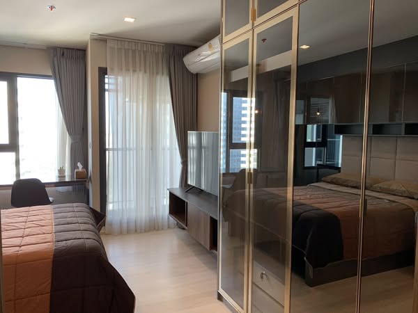 bedroom and room interior of Life One Wireless