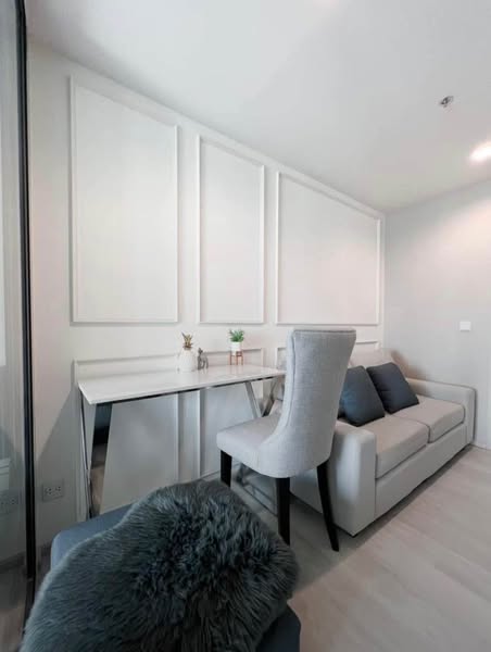 living room and room interior of Life One Wireless