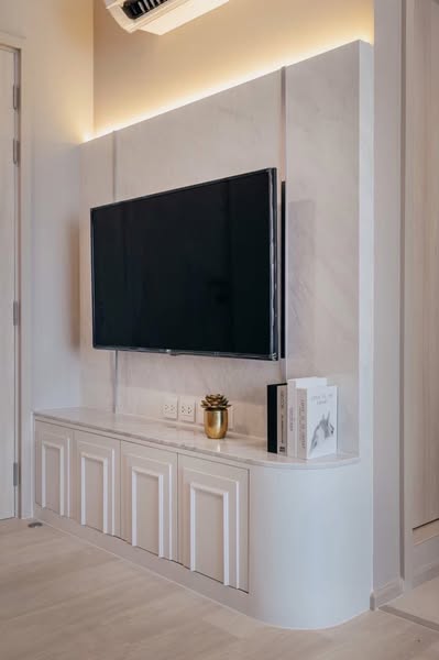 room interior of Life One Wireless