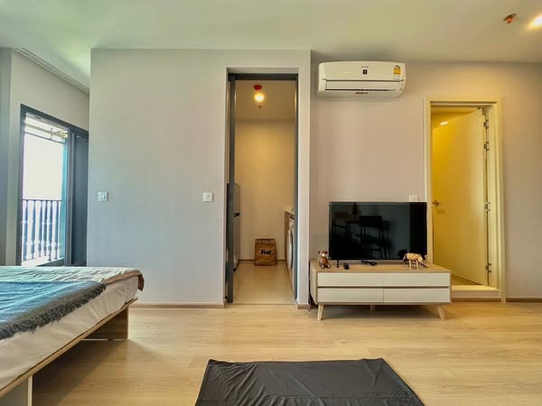 bedroom of Life Rama 4 – Asoke