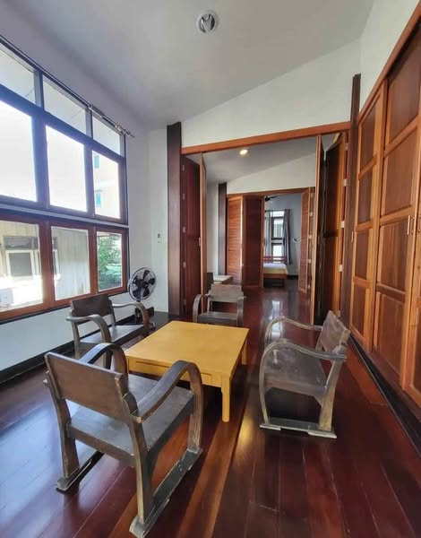 living room and room interior of บ้านทรงไทยแจ้งวัฒนะ จำกัด