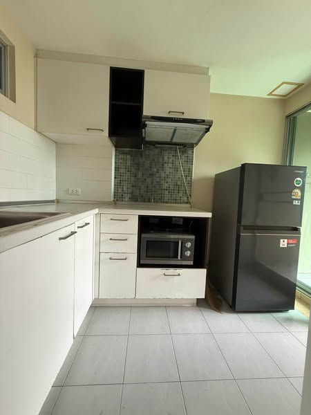 kitchen of Lumpini Ville Ramkhamhaeng 26