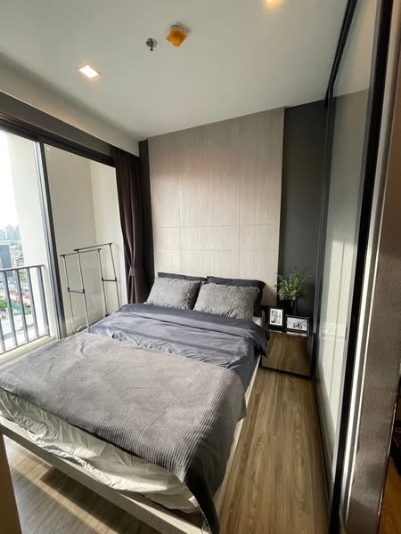 bedroom of M Thonglor 10