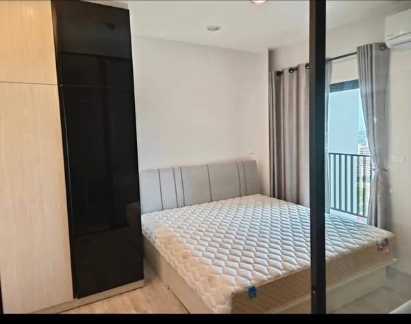 bedroom and room interior of นิช โมโน เมกะ สเปซ บางนา (Niche MONO Mega Space Bang Na)