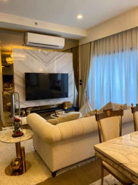living room and bedroom of Park​ Origin​ Thonglor