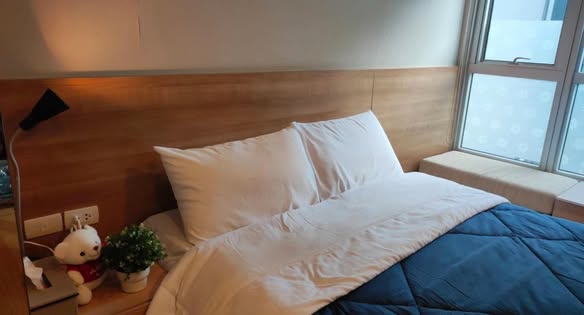 bedroom of Rhythm Sukhumvit 50