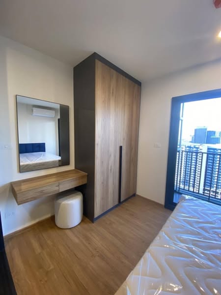 bedroom and room interior of The Line Vibe เดอะ ไลน์ ไวบ์