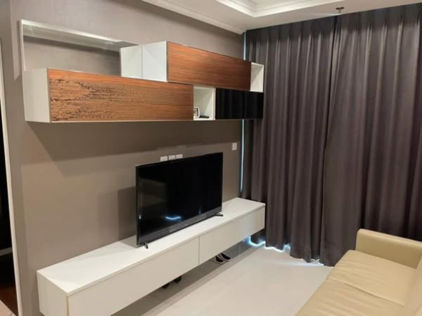 bedroom and room interior of The Metropolis Samrong