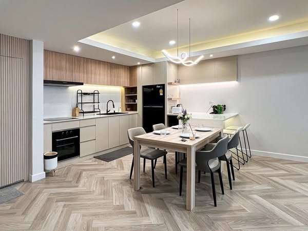 kitchen of The Park Lane Ekkamai 22