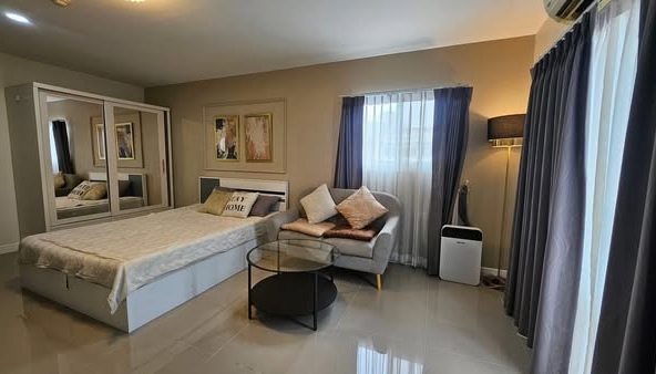 bedroom of The Peak Condominium