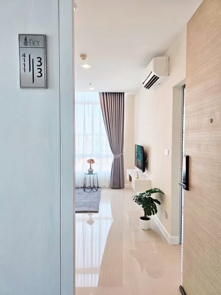 room interior of The Sky Sukhumvit