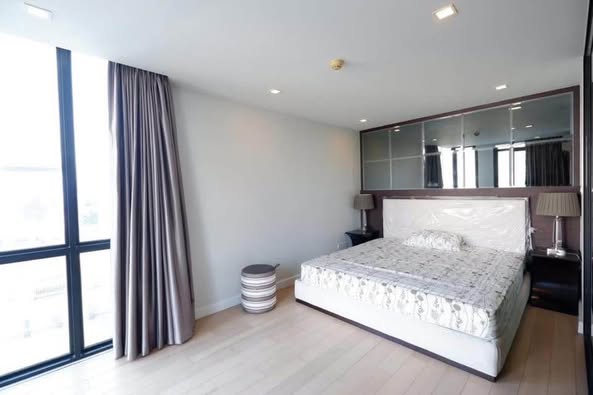 bedroom and room interior of Socio Ruamrudee